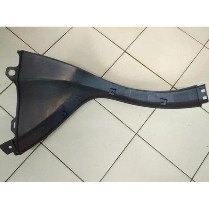 List side bemper body belakang suzuki sx4
