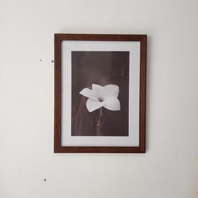 PIGURA FRAME FOTO  12R 30x40 WARNA SERAT KAYU COKLAT