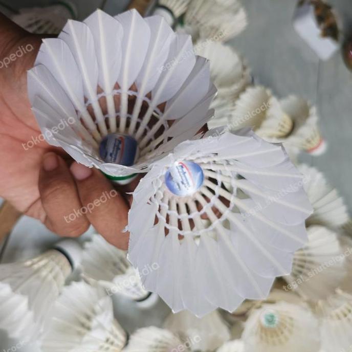 shuttlecock bekas grade A++ (93%-98%) mendekati baru