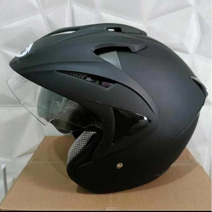 helm hiu arrow solid