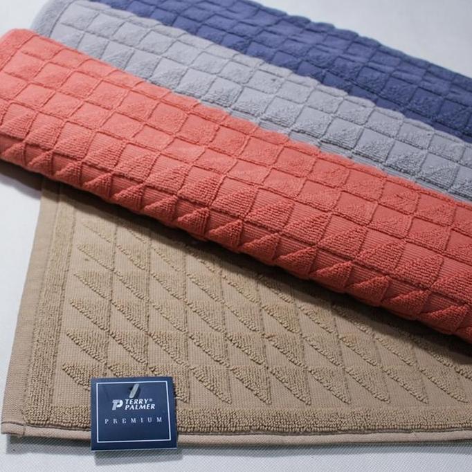 Keset Terry Palmer ABSTRAK