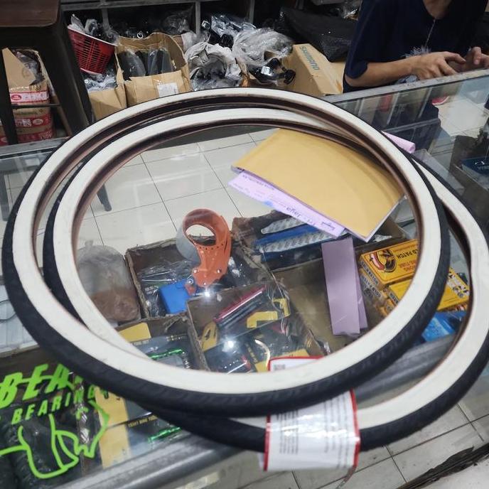 Ban Luar 20 451 X 1 1/8 451 Kenda White Wall 28-451