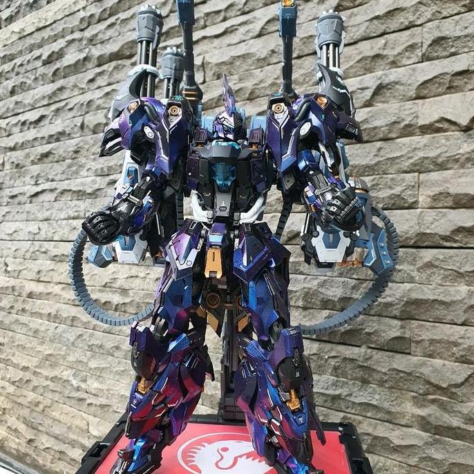 Lizard ( in era ) model kit repainted.