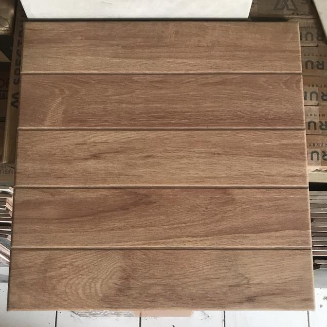 Keramik 50x50 motif kayu/ keramik teras/ keramik urat kayu/parkit kayu SRA