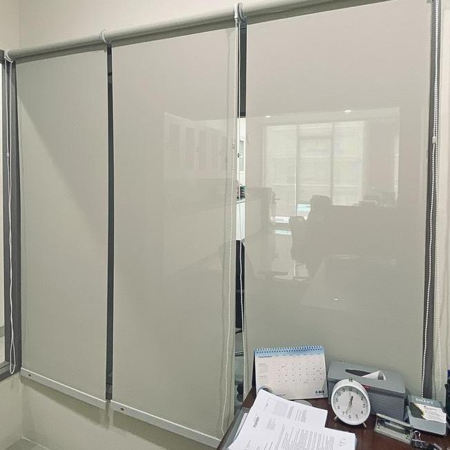 Onna Roller Blinds Tirai Jendela Gulung Tarik Kantor Minimalis Rumah