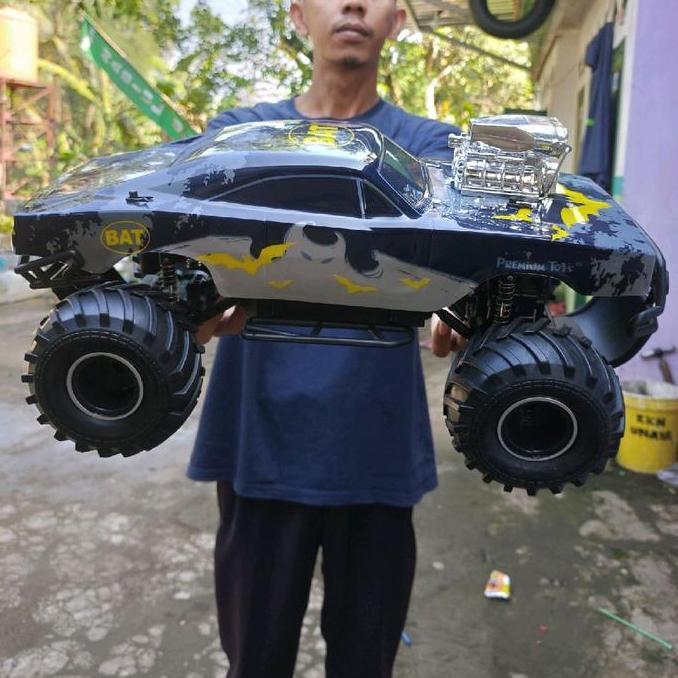 mobil rc super jumbo offroad 4wd skala 1:10 Mainan Mobil jarak jauh