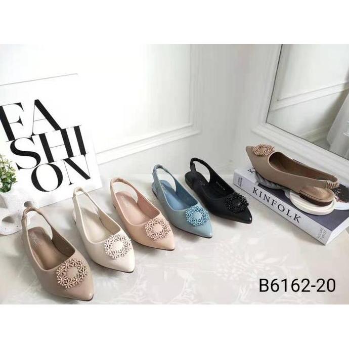 Simoncelli Sepatu Wanita Flat Tali Belakang Import B6162-20 cocok buat kerja, kuliah, outfit, kondan
