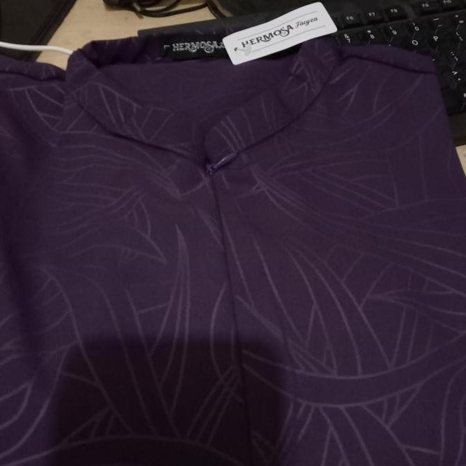 [Gamis Hermosa]Gamis embos hermosa motif abstrak warna UNGU TUA HERMOSA YORIS CALTRI abstrak/GAMIS U