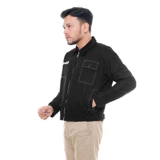 Qwertylife Boxy Work Jacket - People Hitam
