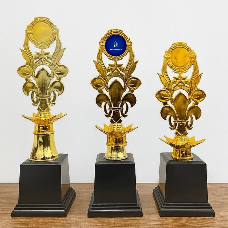 Piala 1 Set Pramuka 1,2,3 Tinggi 35-39 cm