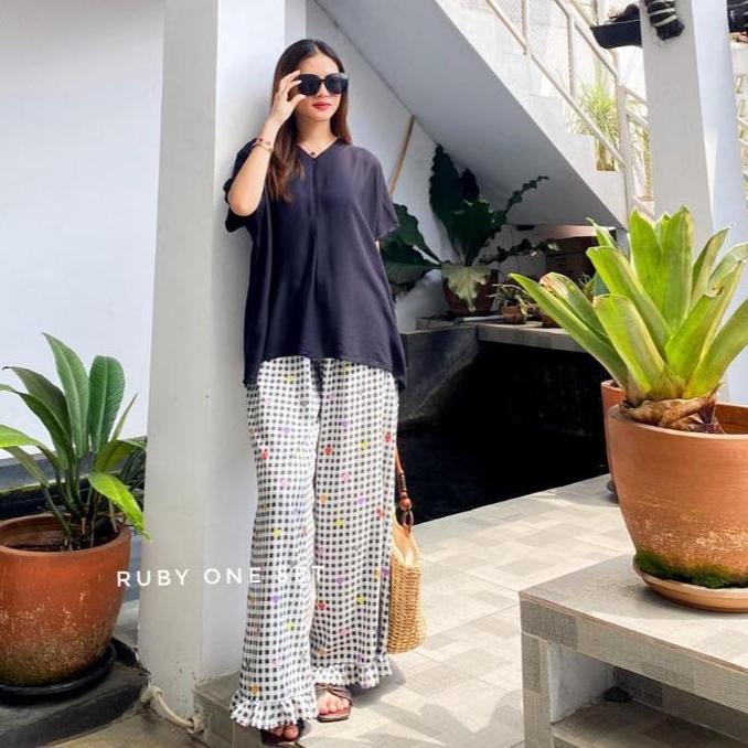 Ruby One Set Daily Pajamas Kekinian Baju Hangout Wanita Tangan Pendek Lucu Atasan Celana Panjang Ray