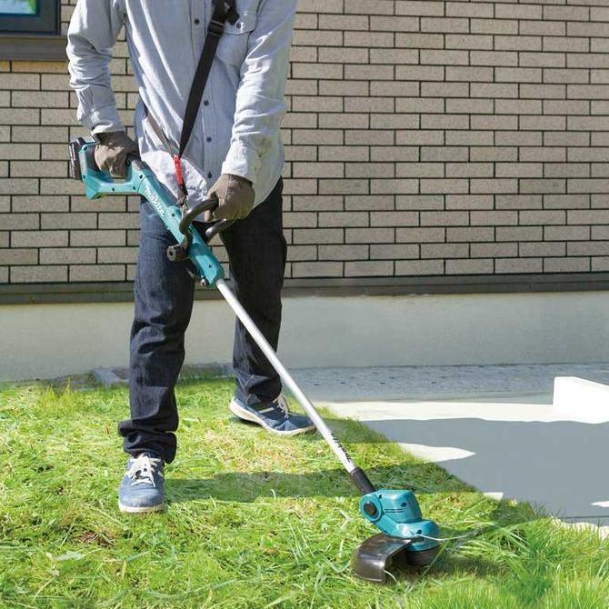 Mesin Potong Rumput Grass Rimmer Cordless Baterai 18V Makita Dur193