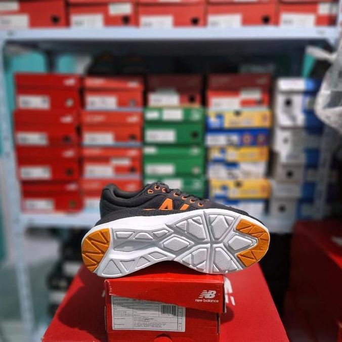 Sepatu Running New Balance 411 Phantom Orange Original