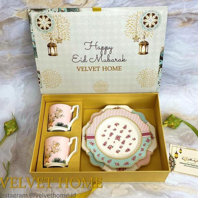 Terlaris Hampers Gift Piring Makan Gelas Kado Natal Lebaran Eid Mubarak Wedding