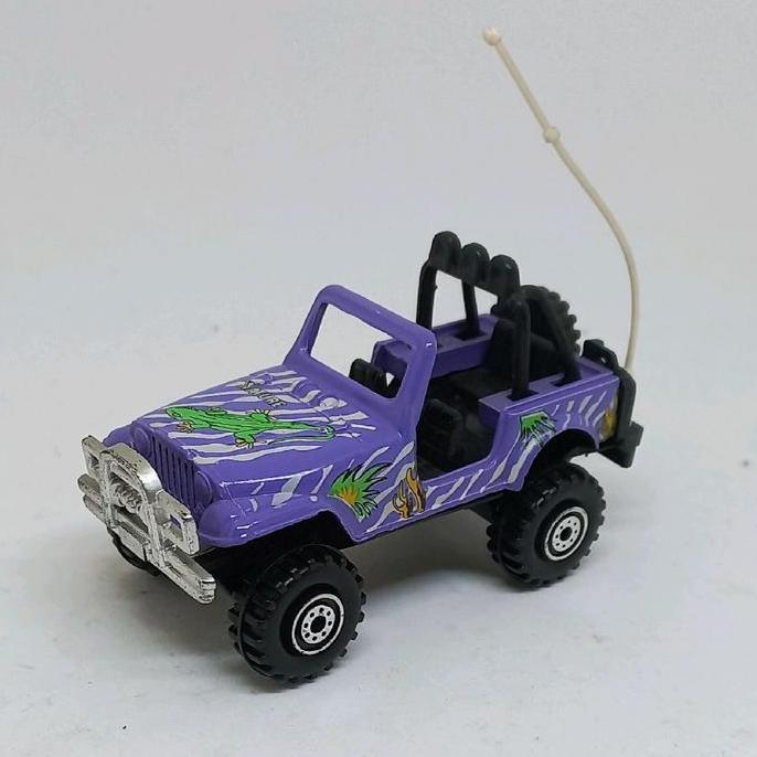 pioneer jeep cj7 pro engine streetmachine 1/64 loose diecast (s)