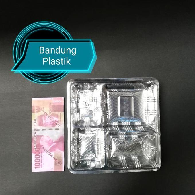 New- tray 18x18 / mika plastik nasi kotak / mika sekat 4 18x18 isi 50 pcs