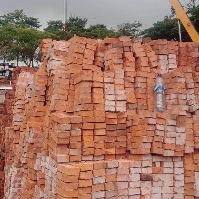 Bata Merah / Batu Bata Merah / Bata Merah 900 Bh  Sale