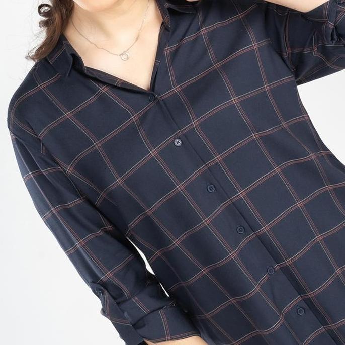 C2 Fleura Navy Kemeja Casual Wanita Lengan Panjang Motif Kotak