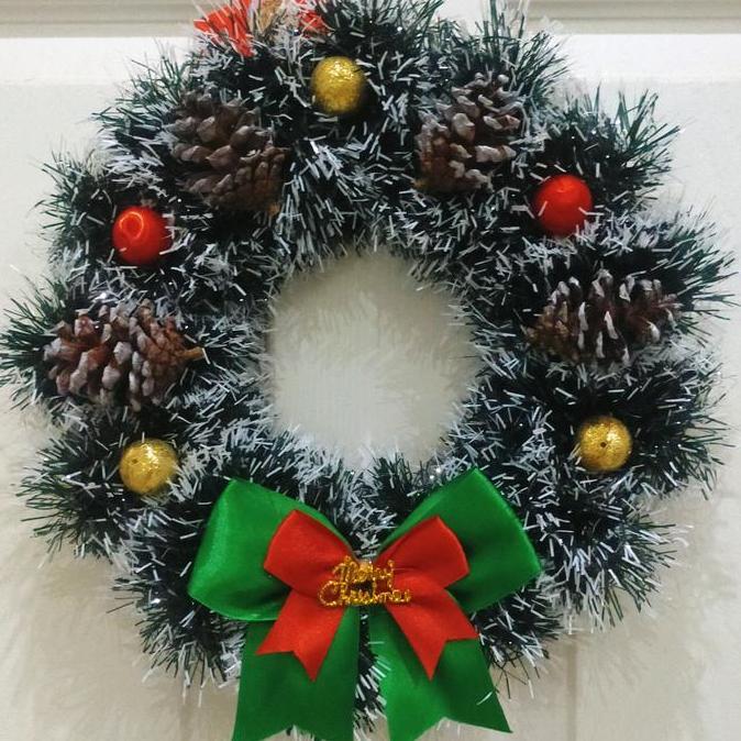 Hiasan Krans Natal untuk Pintu / Dinding 28cm