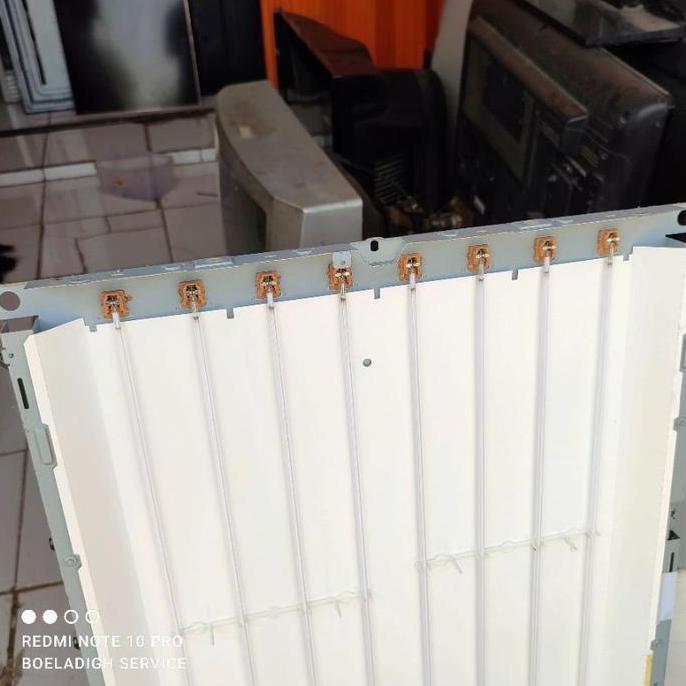 New- 1 Set Lampu Backlight Neon CCFL TV LCD Toshiba 32PB2E 32PB1E