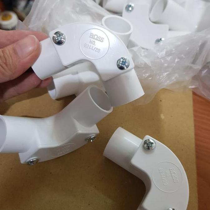 ELBOW KNEE L PIPA PVC 20 MM PLASTIK MERK BOSS