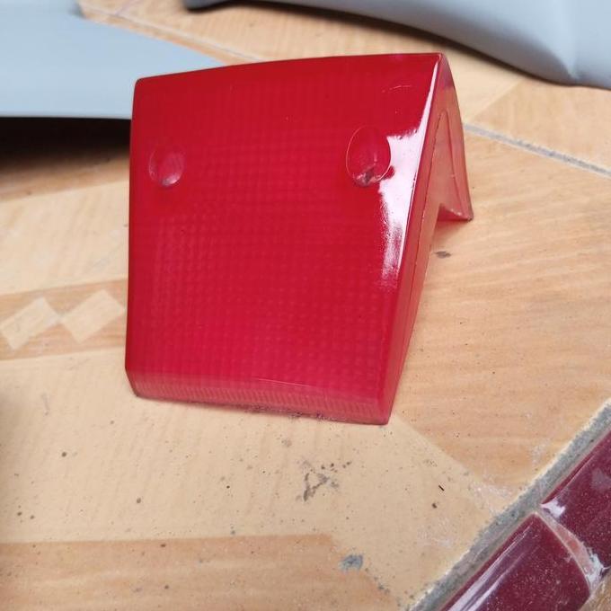 MIKA LAMPU BELAKANG RGR /MIKA STOPLAMP RGR SPRINTER/RGR 91