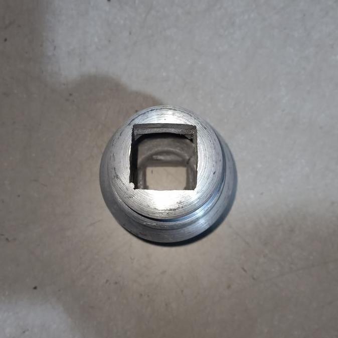 Miliki Ornamen Pagar Besi Lampion