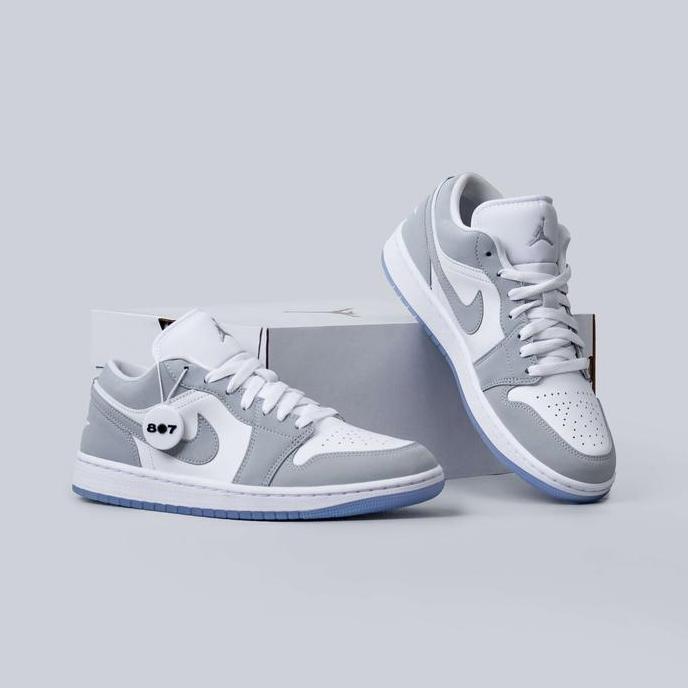 Air Jordan 1 Low Wolf Grey