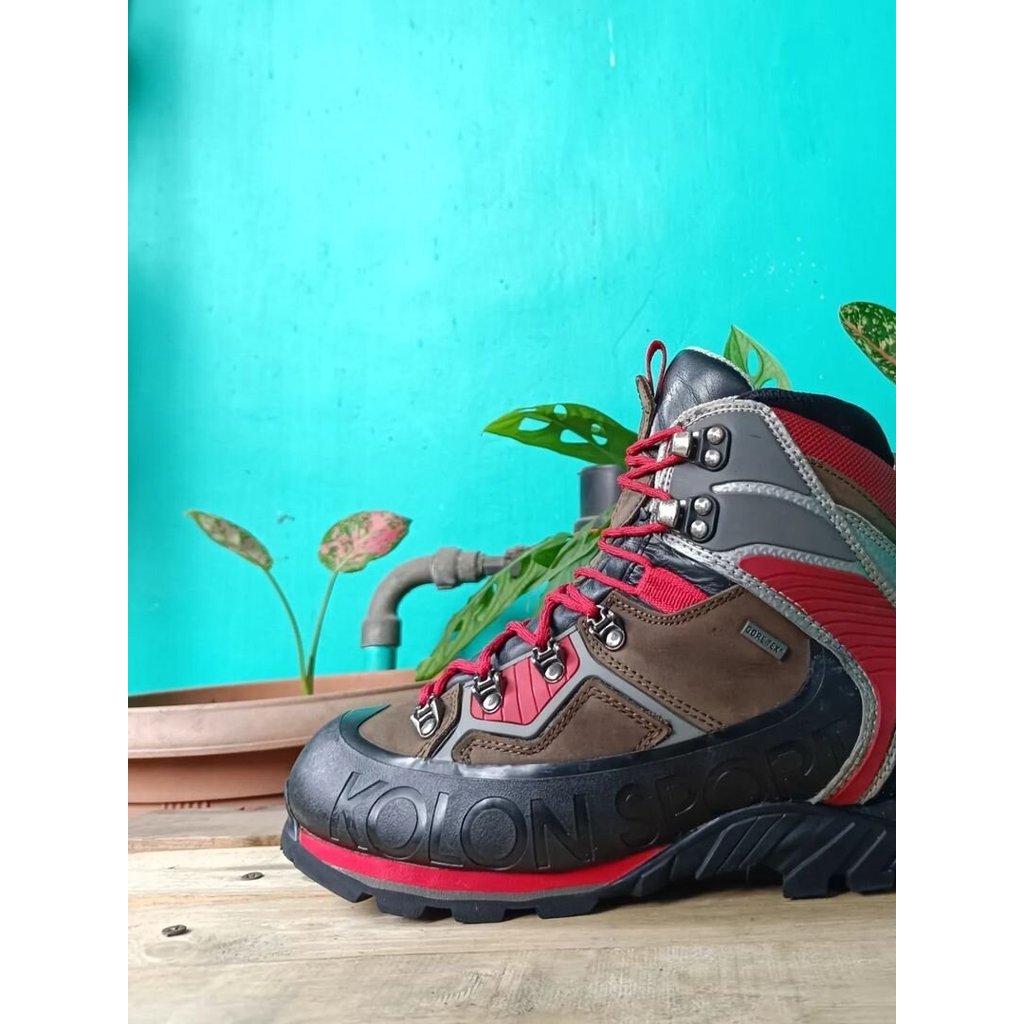 sepatu gunung hiking treking outdoor kolon sport size 40,5 second