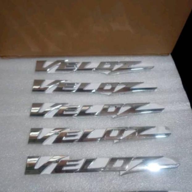 Emblem tulisan Veloz Avanza new asli bawaan mobil