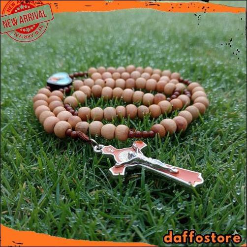 Kalung Rosario Cendana 77 Bapa Kami Kayu 8mm Katolik Aksesoris Souvenir Salib Pria Wanita Tali Murah