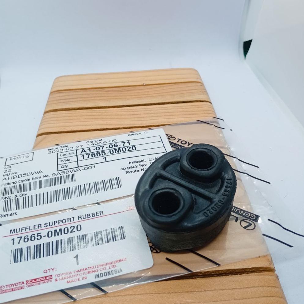 Karet Gantungan Knalpot Mobil Toyota  17565-0M020 Toyota Avanza Xenia Rush Terios Veloz Alya Agya ca