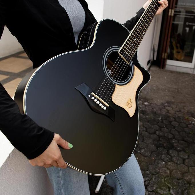 Gitar Akustik Elektrik Mandalika Jumbo Black Doff Equalizer 7545r