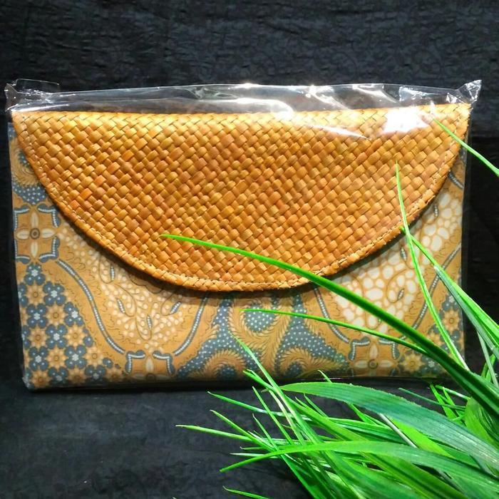 Clutch Batik Lawasan Anyaman Pandan Dompet Tas Gift Khas Indonesia 002