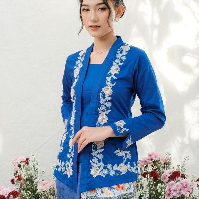 Kebaya encim bordir lengan panjang katun jepang biru