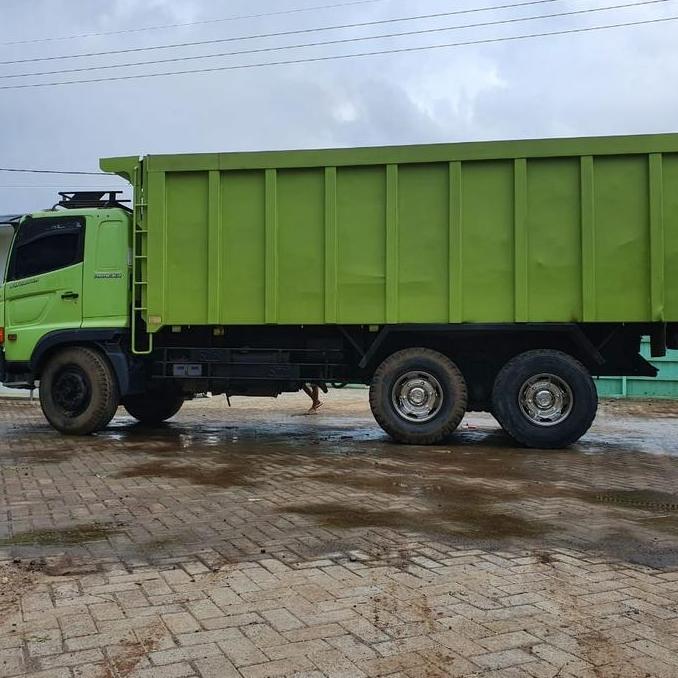 Dop Roda Mobil Universal Ring 20 Model Parawisata Isi 2 Pcs Belakang Aja Restock