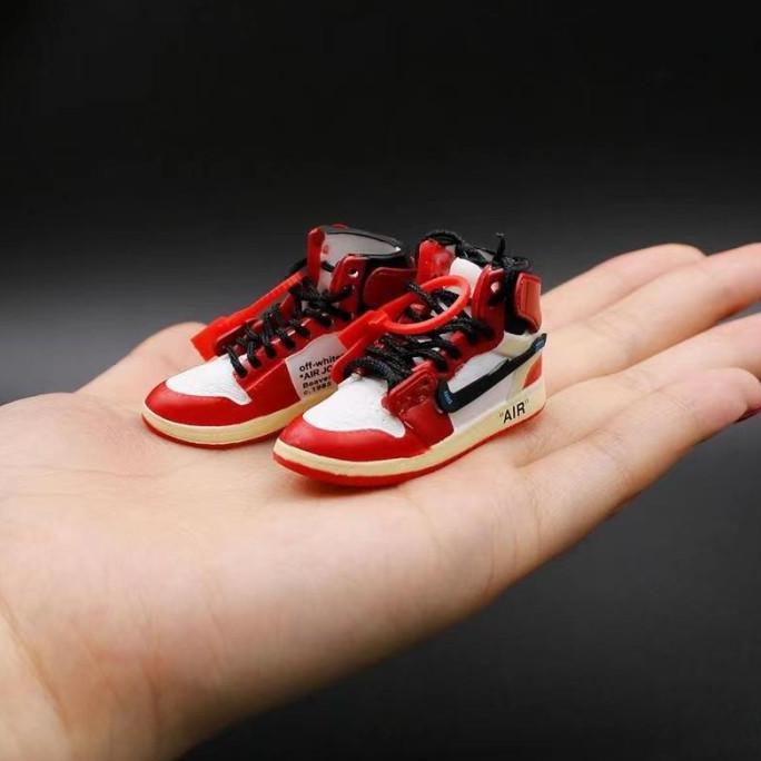 Miniatur Sepatu AJ1 / Sepatu Mini Sneakers / Koleksi Sepatu Aj1 II