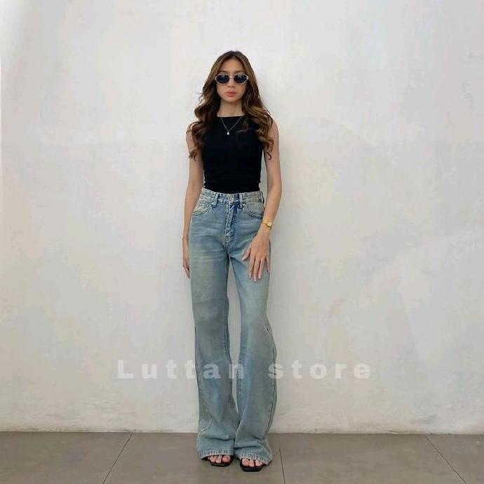Genna Flared Jeans Luttan