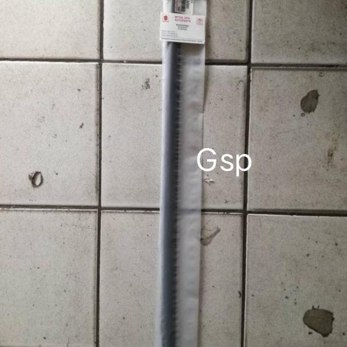 Karet Pelipit Kaca Toyota Ist Depan Kanan/Kiri