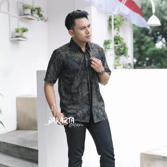 Kemeja batik lengan pendek pria bahan katun premium baturaden furing