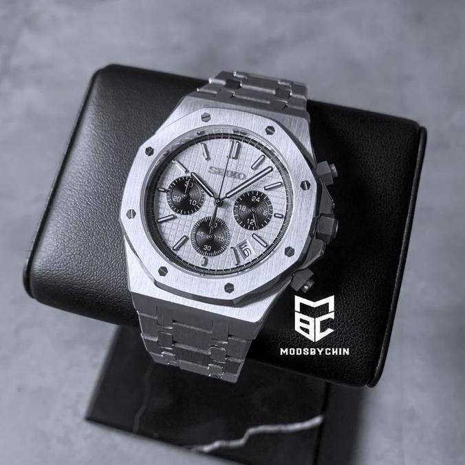 Seiko Custom Oak Panda VK63 Chronograph