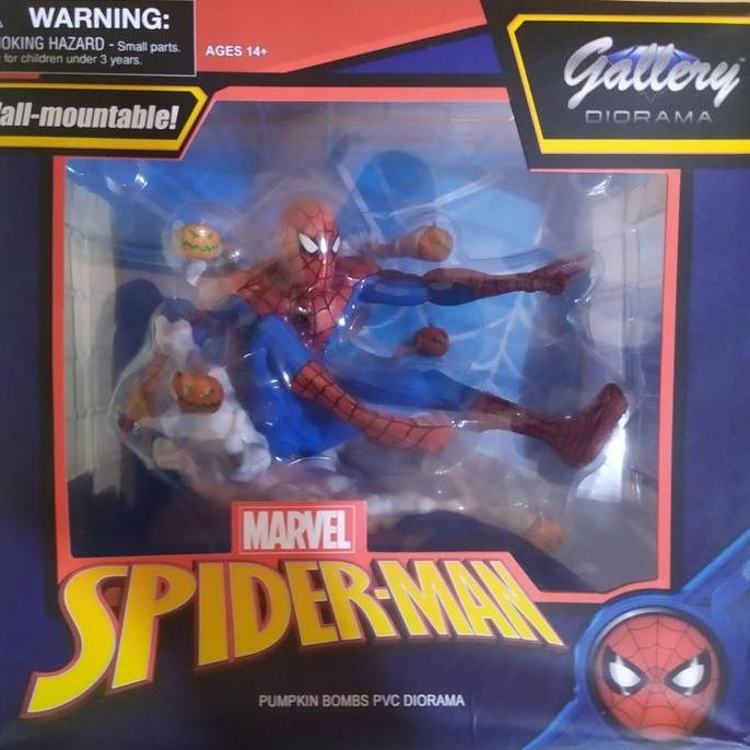 Diamond Select Spiderman Pumpkin Bomb Statue