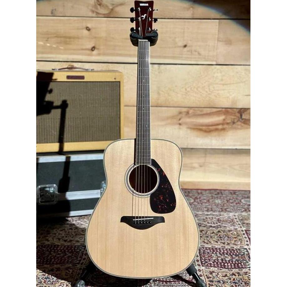 Yamaha FG820NT Gitar Akustik Natural