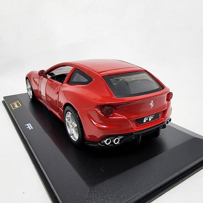 Diecast Ferrari FF Burago 1:32 Race & Play