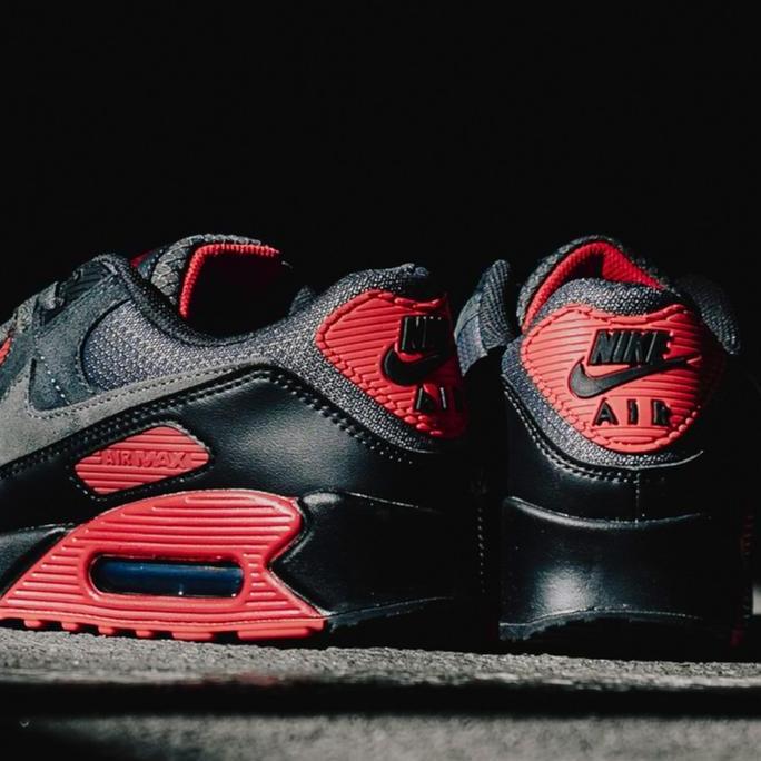 Sepatu Pria Orinal Sneakers Nike Air Max 90 - Black/Iron Grey/Fire Red Style: DM0029-007