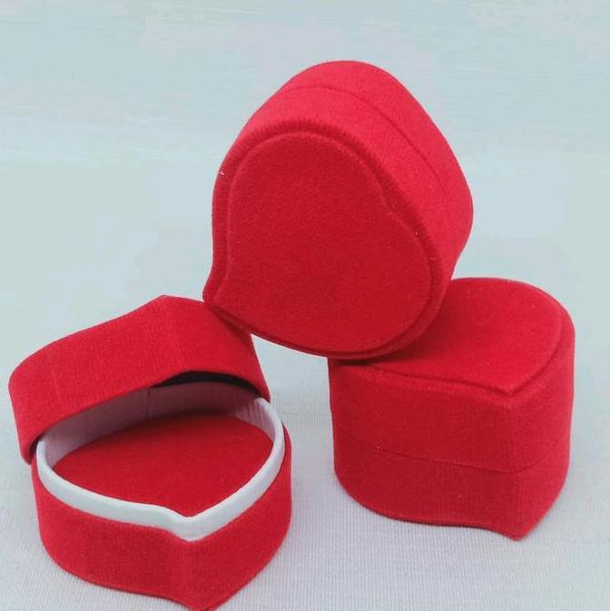 kotak perhiasan/kotak cincin bentuk love polos/kotak perhiasan bahan berudu/kotak cincin model love 