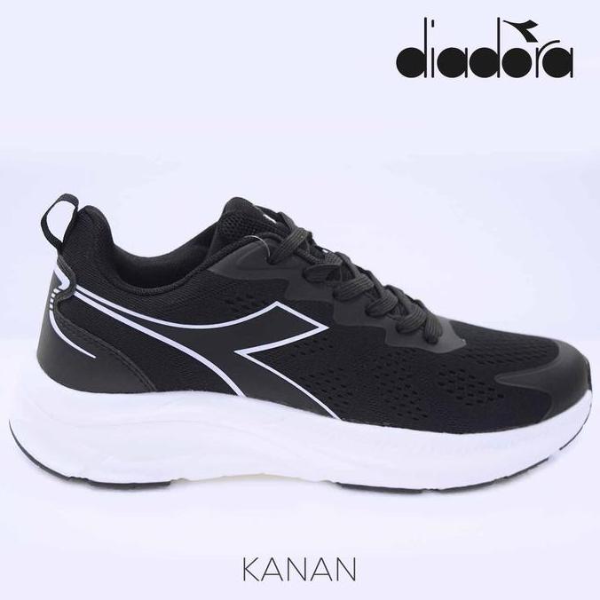 Sepatu Running Diadora Maco Black