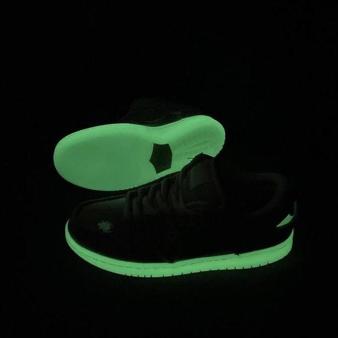 SB Dunk Low Mummy Glow In The Dark (not Jordan Yeezy Sacai Vapor) - 100% Authentic Orinal Guaranteed