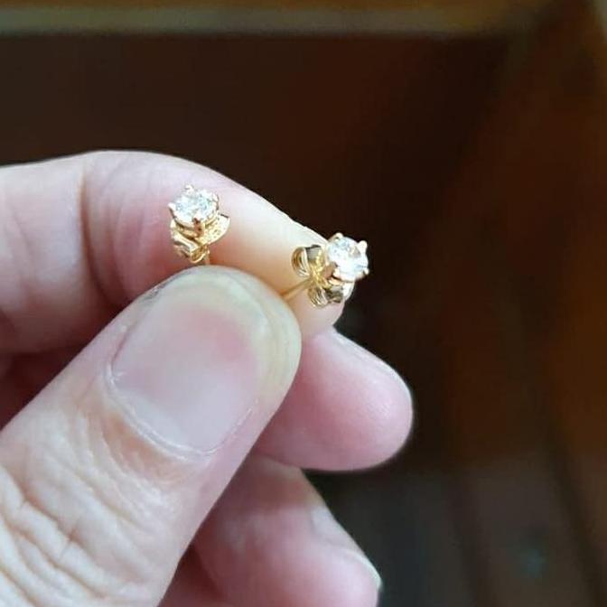 Yxcx- Giwang Anting Tusuk Desi 0,5 Gram 700 70% Emas Asli