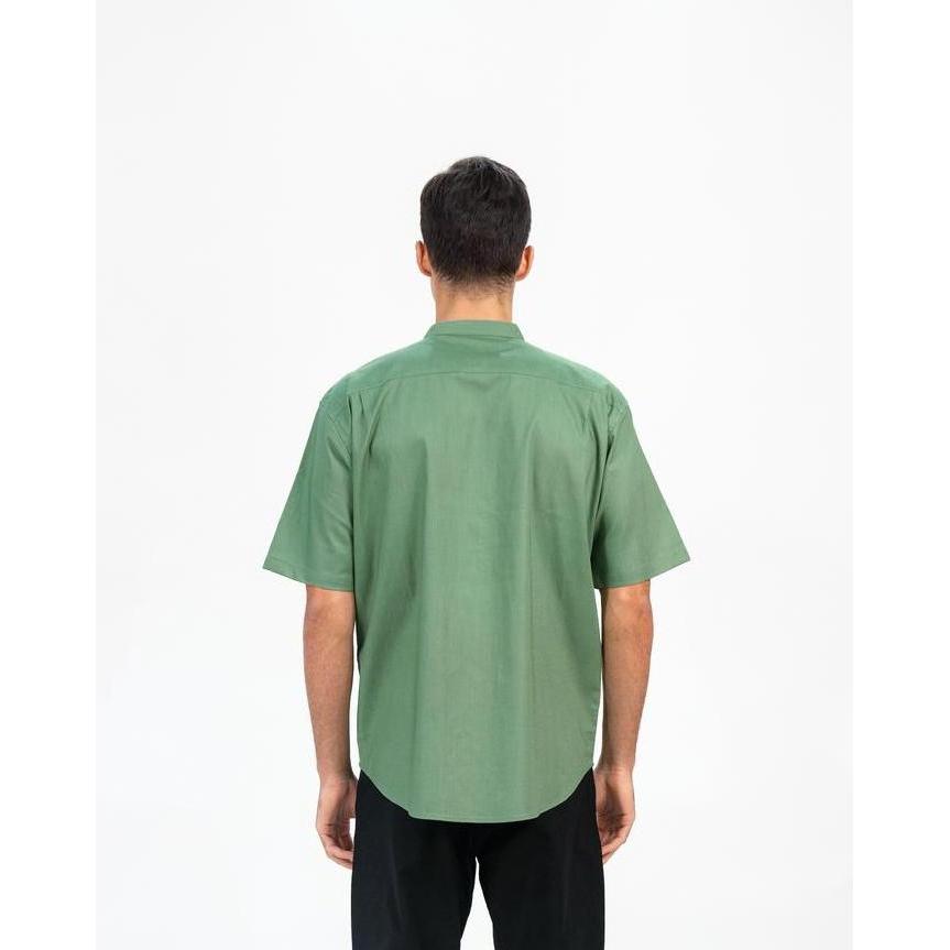 Uwouwo- Erigo Shanghai Short Sleeve Basic Farhan Sage Green - Kemeja Koko Lengan Pendek Unisex